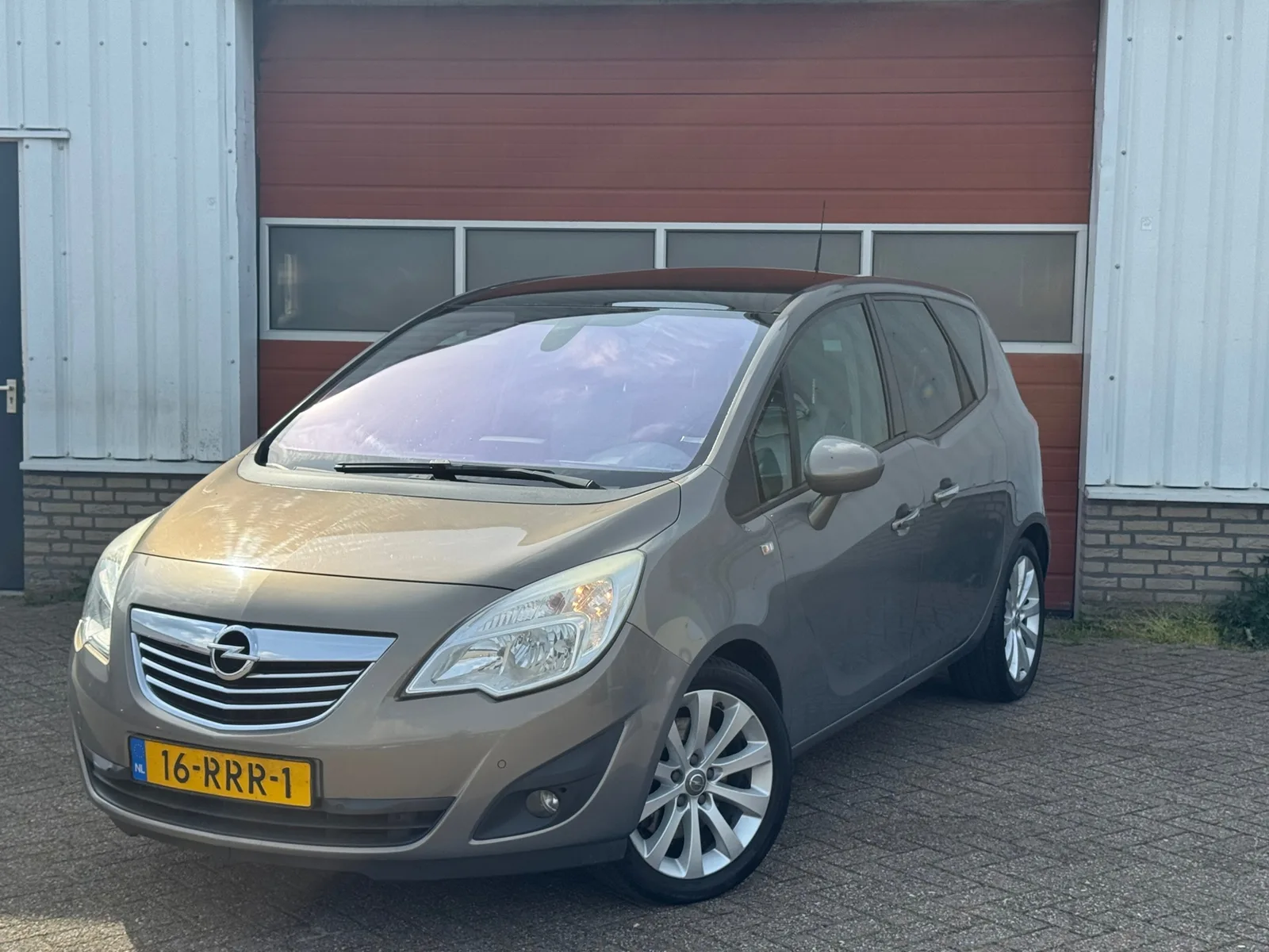 Opel Meriva (2011) — foto 1