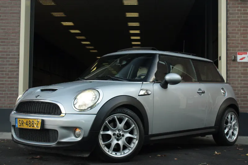 MINI Cooper S (2008)