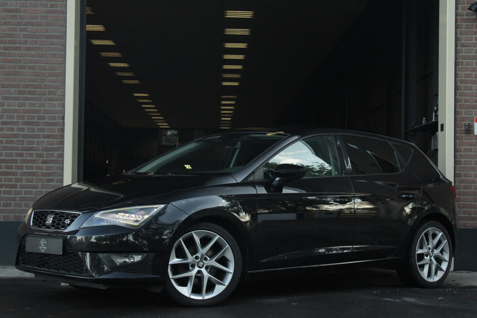 SEAT Leon (2013) — foto 1