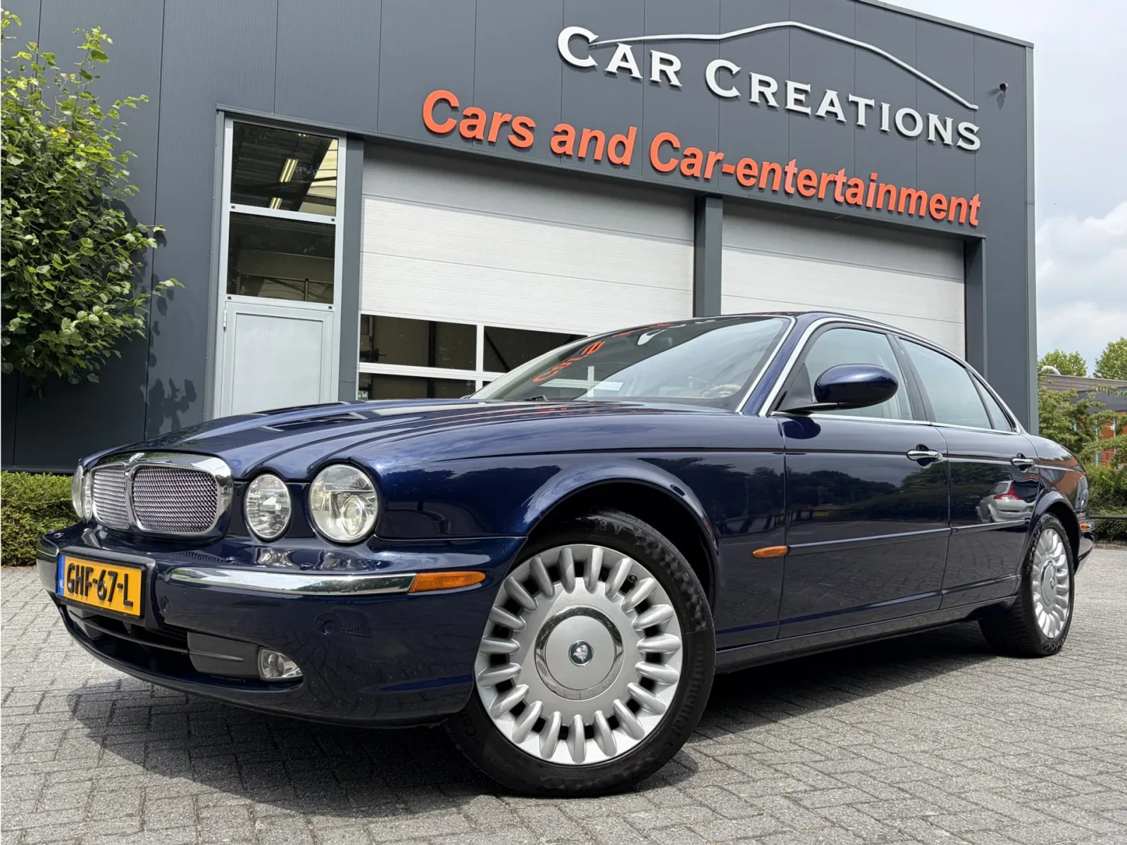 Jaguar XJ (2003) — foto 1
