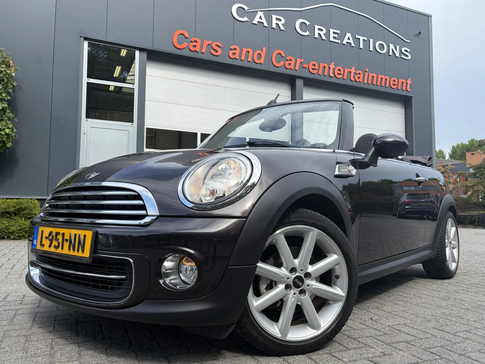MINI Cabrio (2013) — foto 1