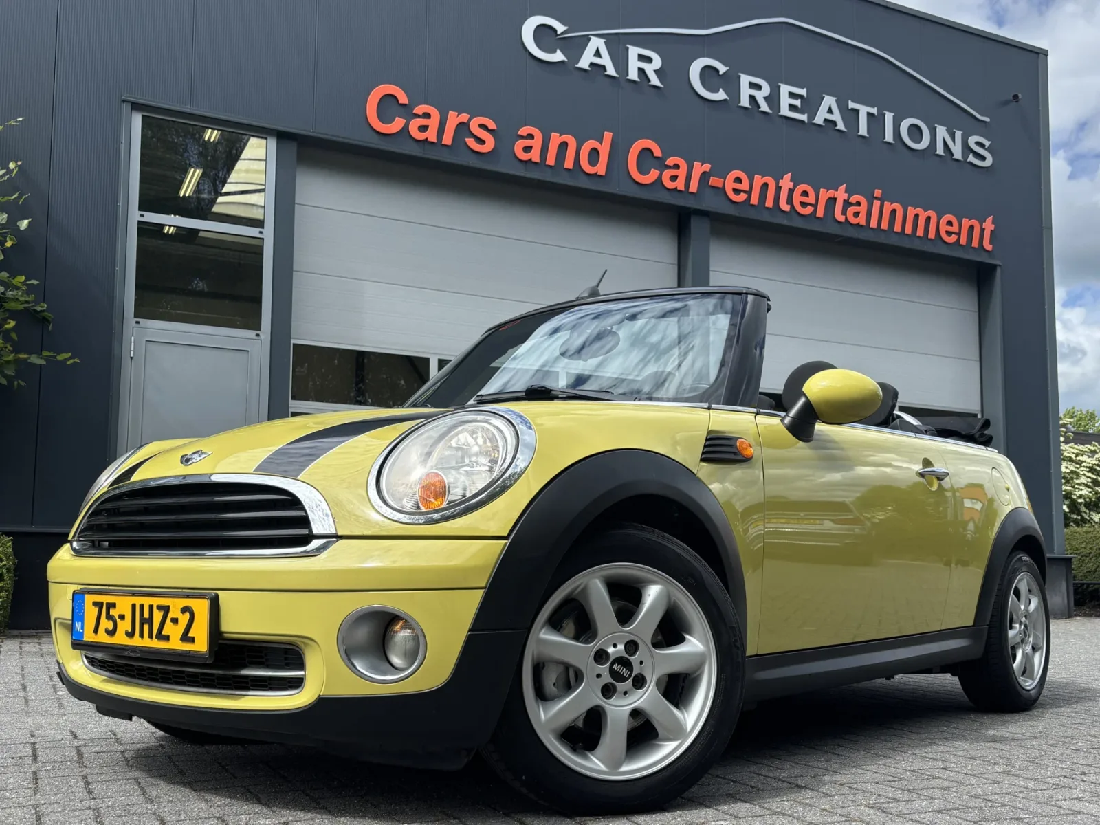 MINI Cabrio (2009) — foto 1