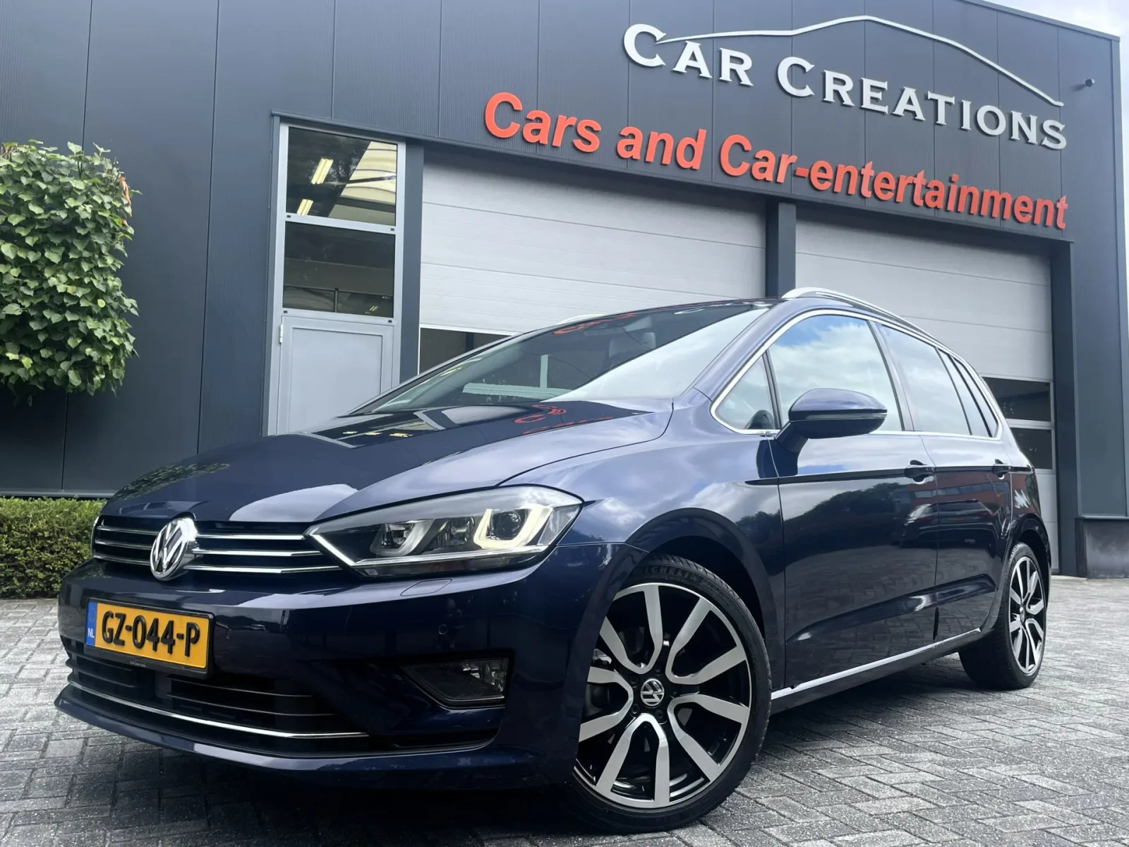 Volkswagen Golf Sportsvan (2014) — foto 1