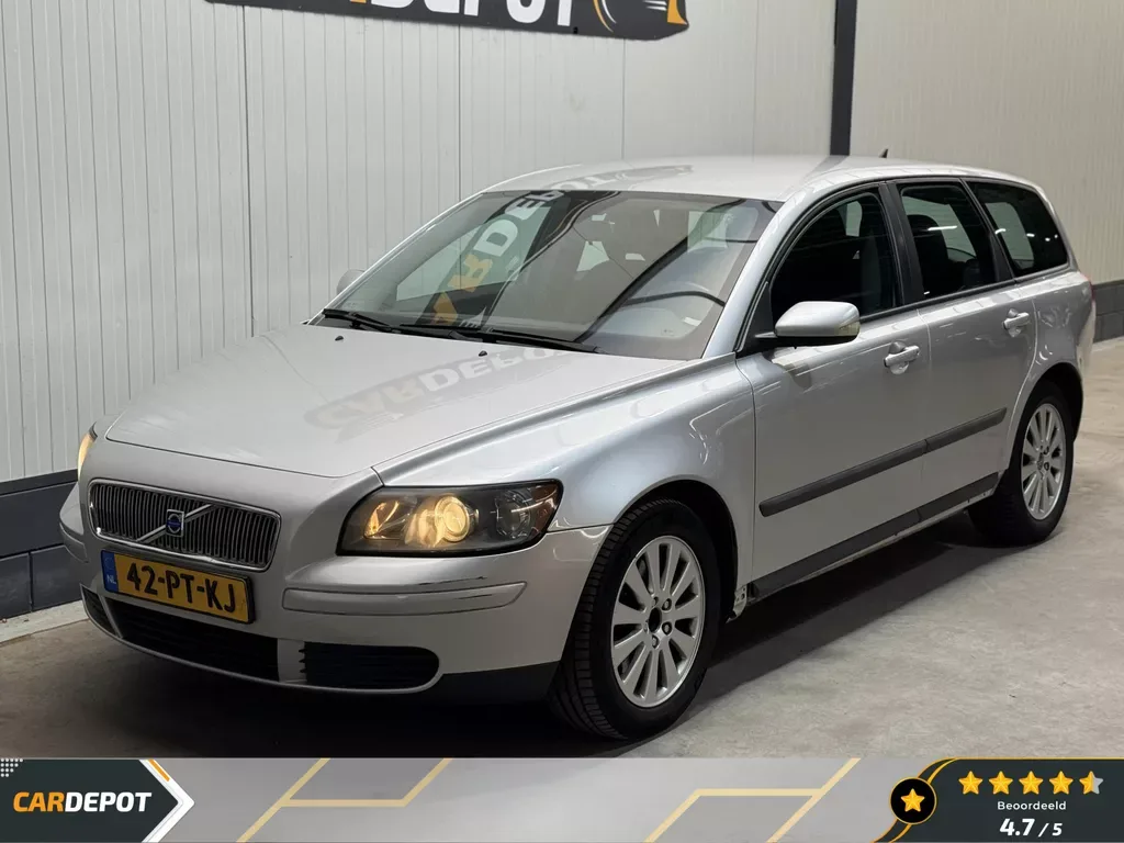 Volvo V50 (2004) — foto 1