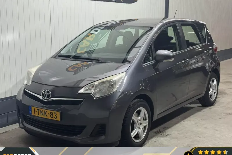 Toyota Verso-S (2012)