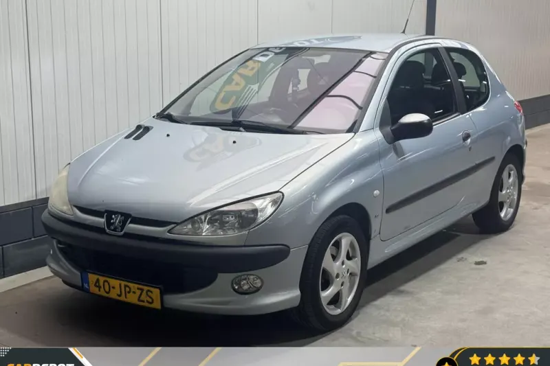 Peugeot 206 (2002)