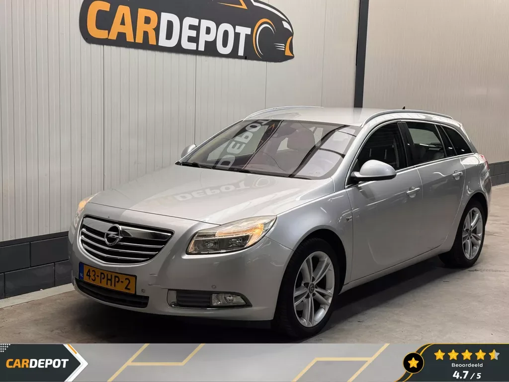 Opel Insignia Sports Tourer (2011) — foto 1