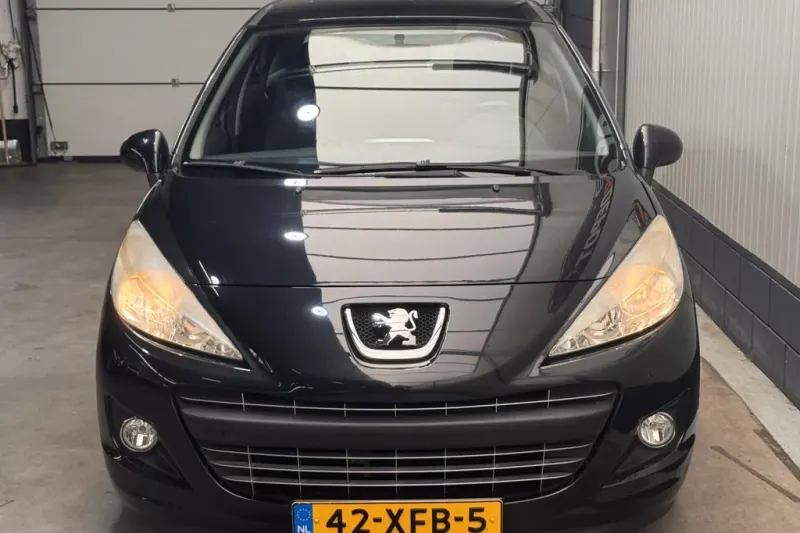 Peugeot 207 (2012)