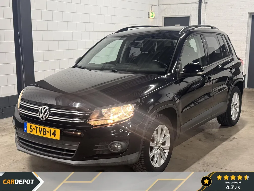 Volkswagen Tiguan (2012) — foto 1