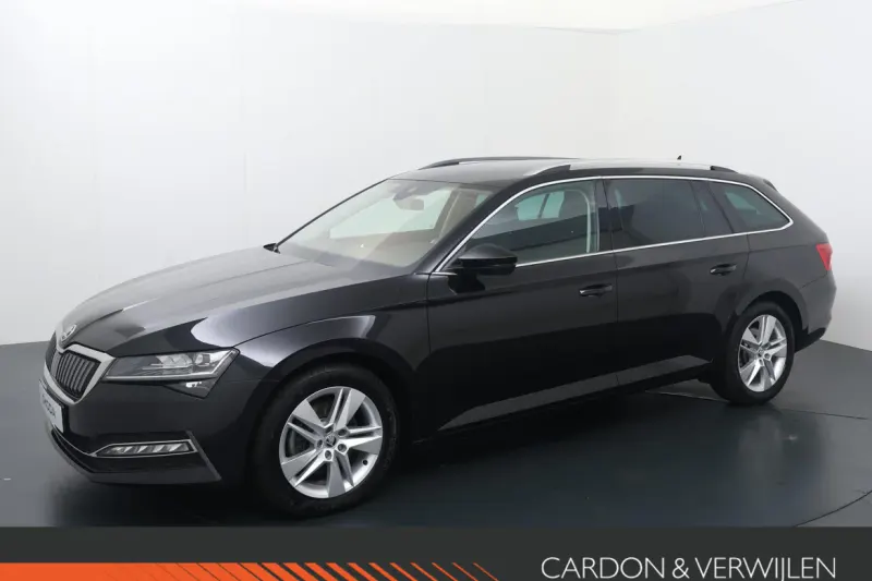 Škoda Superb (2022)