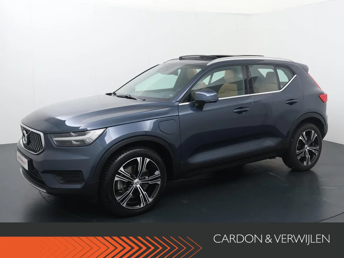 Volvo XC40 (2022) — foto 1