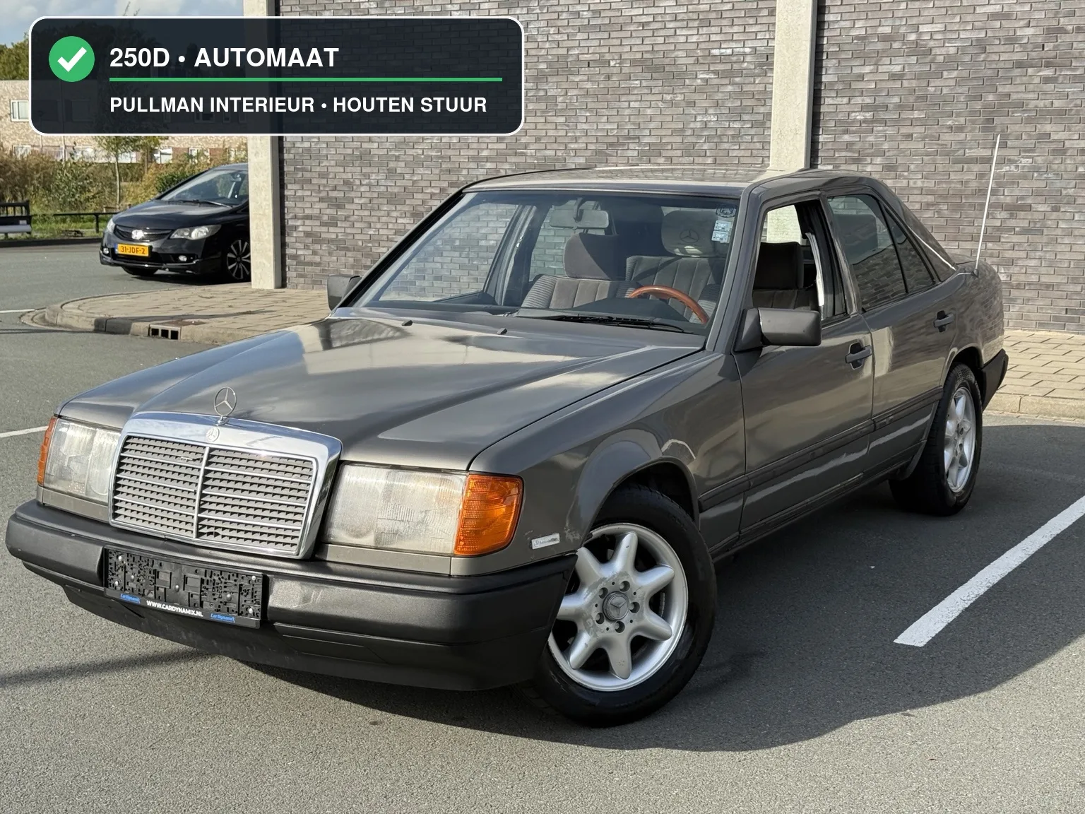 Mercedes-Benz 200-Serie (1987) — foto 1