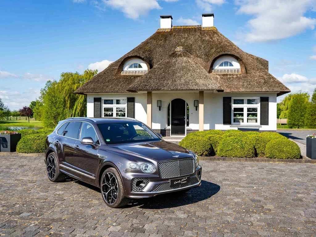 Bentley Bentayga (2021) — foto 1