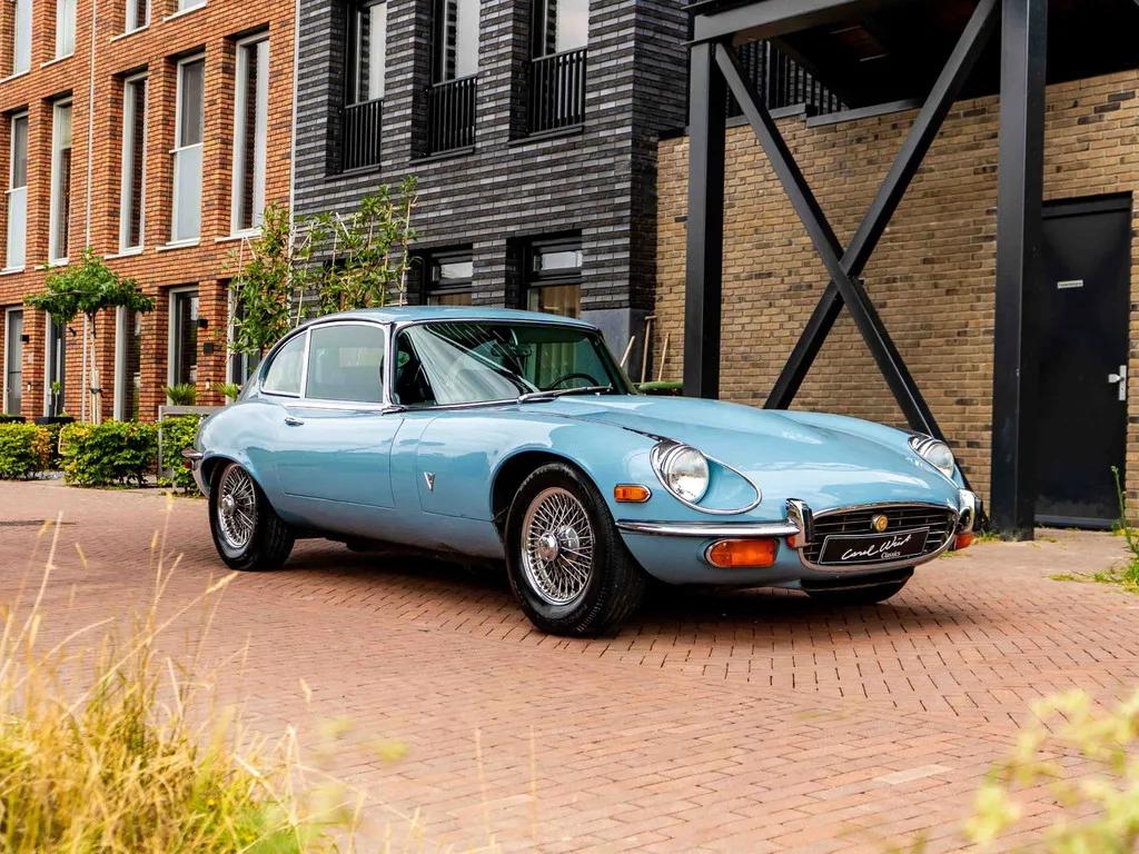 Jaguar "E" Type (1972) — foto 1