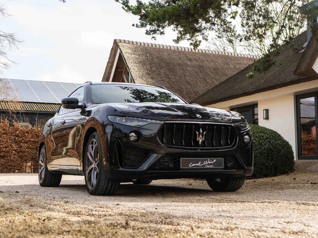 Maserati Levante (2023) — foto 1