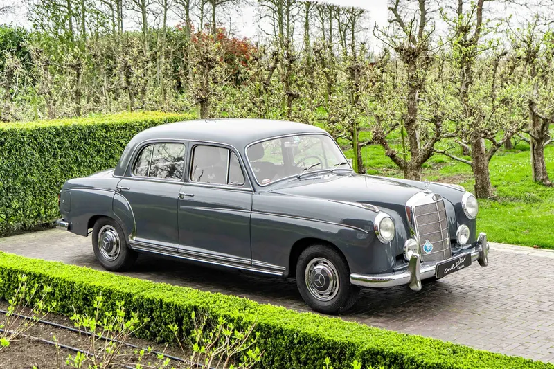 Mercedes-Benz 200-Serie (1958)