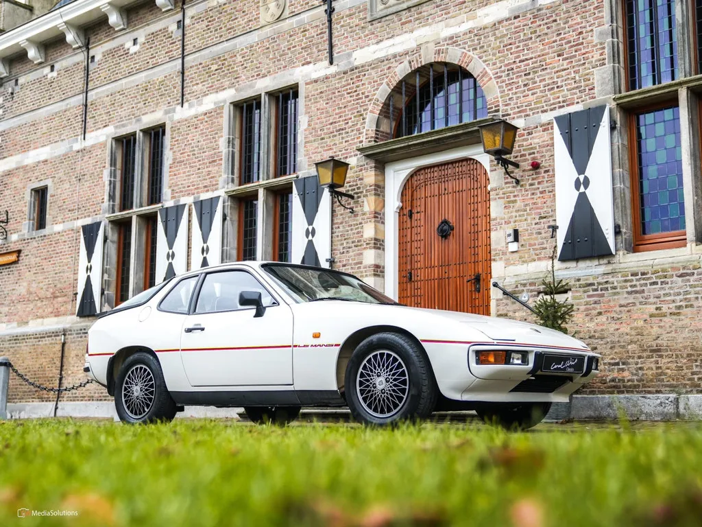Porsche 924 (1980) — foto 1