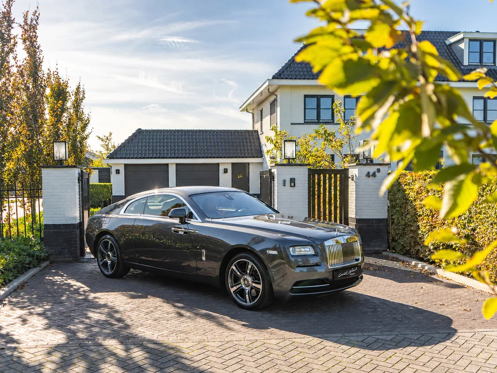 Rolls-Royce Wraith (2015) — foto 1