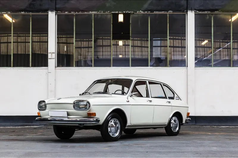 Volkswagen 411 (1969)