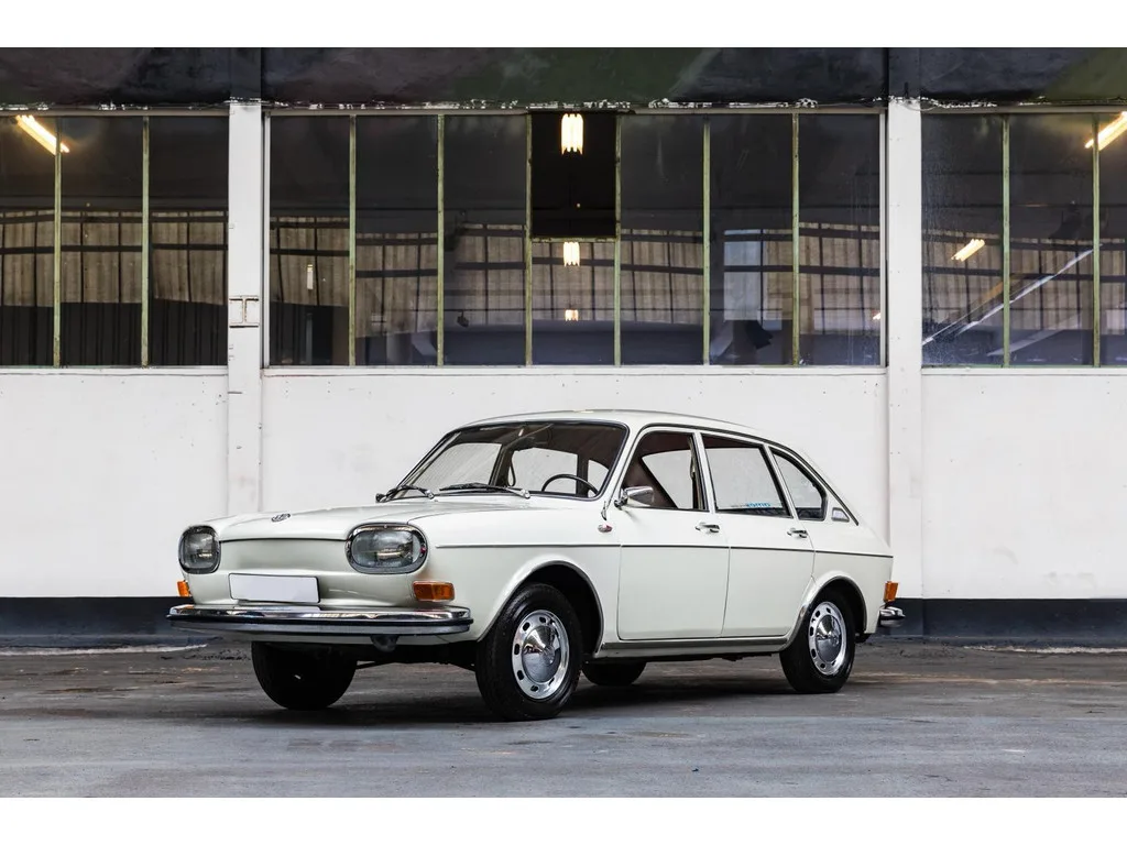 Volkswagen 411 (1969) — foto 1