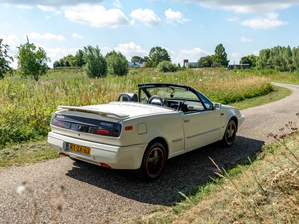 Volvo 480 (1988) — foto 1