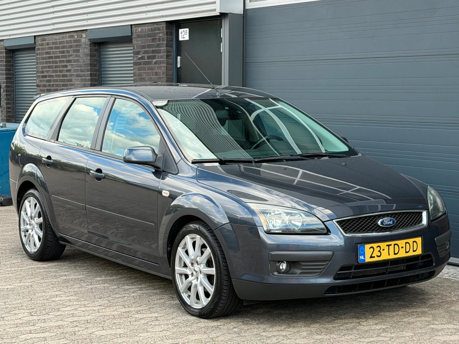 Ford Focus (2006) — foto 1