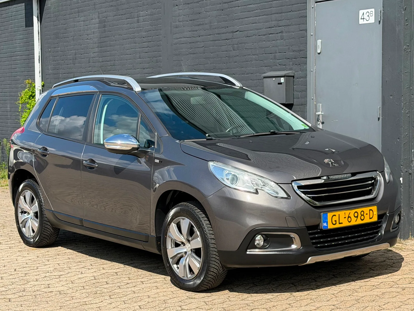 Peugeot 2008 (2015) — foto 1