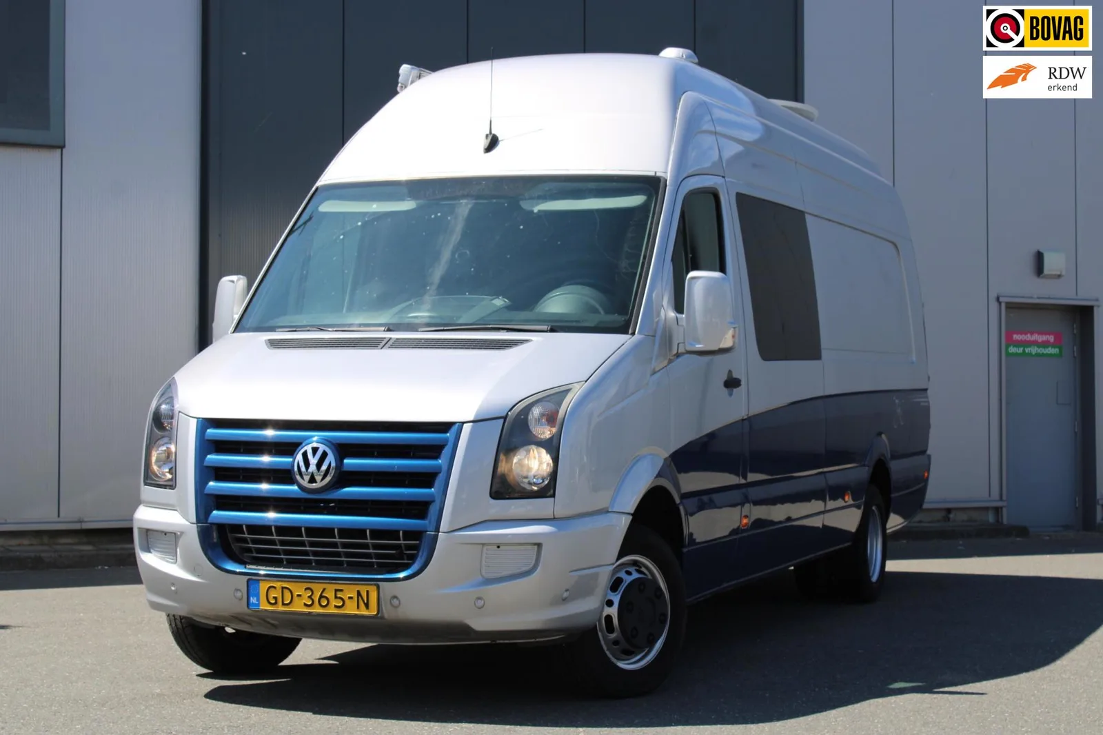 Volkswagen Crafter (2008) — foto 1