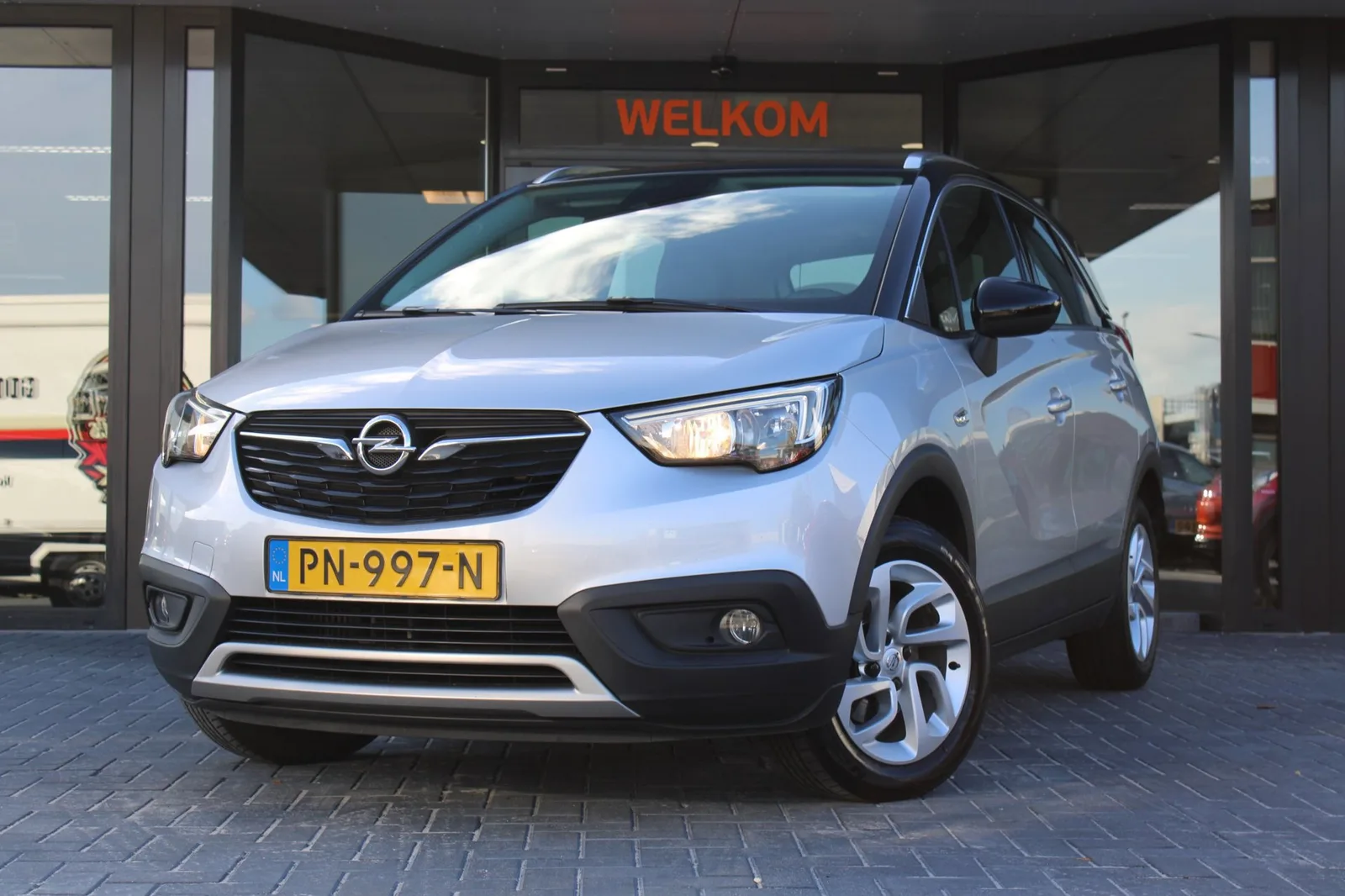 Opel Crossland (2017) — foto 1