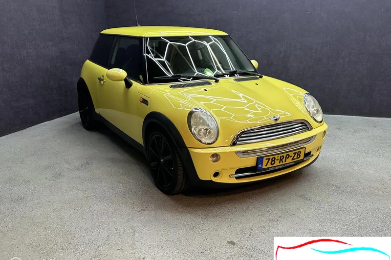 MINI One (0)