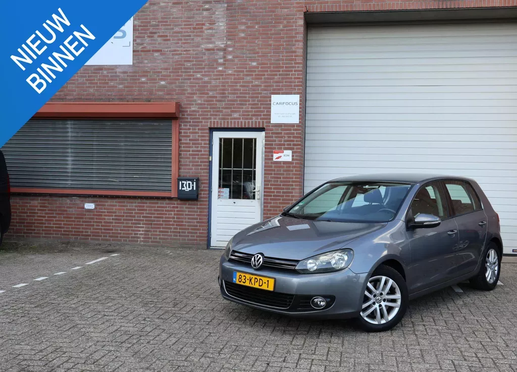 Volkswagen Golf (2010) — foto 1