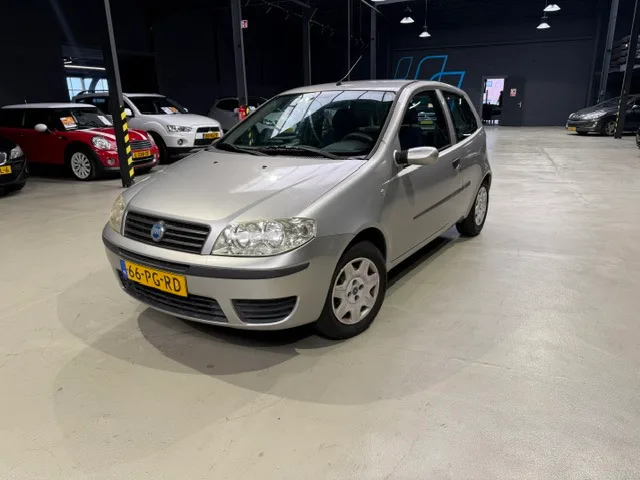 Fiat Punto (2004) — foto 1