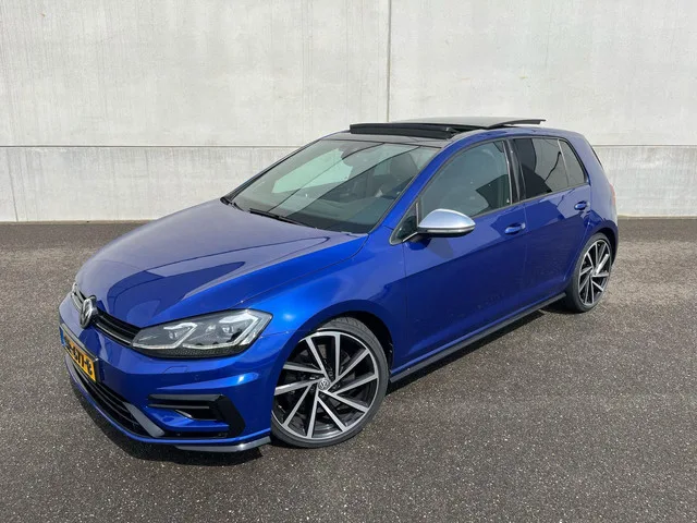 Volkswagen Golf (2017) — foto 1