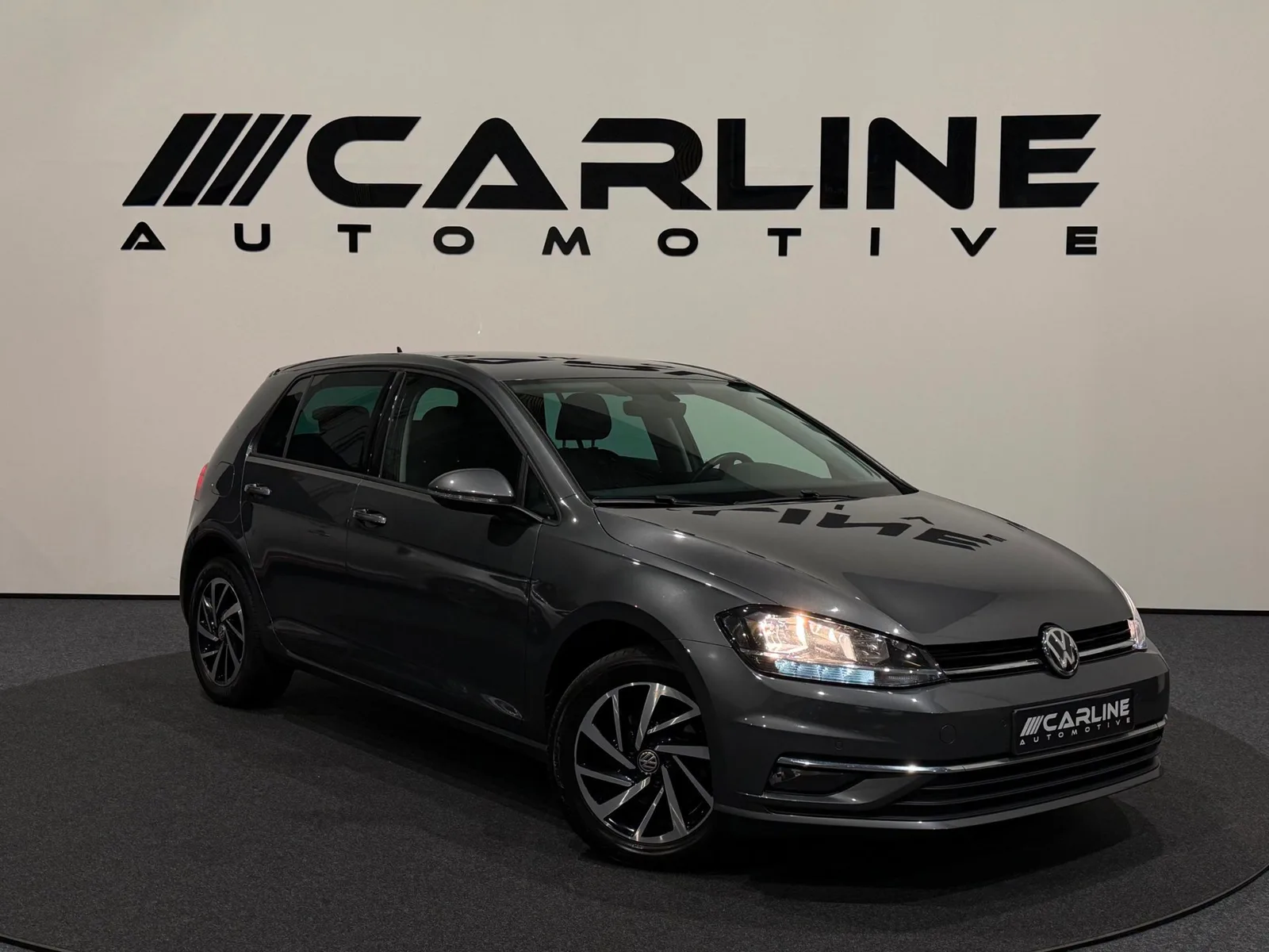 Volkswagen Golf (2018) — foto 1