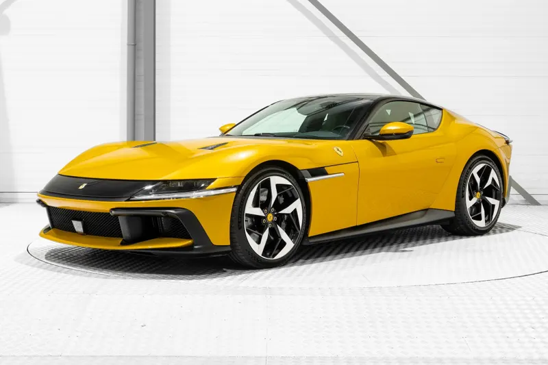 Ferrari 12Cilindri (2025)