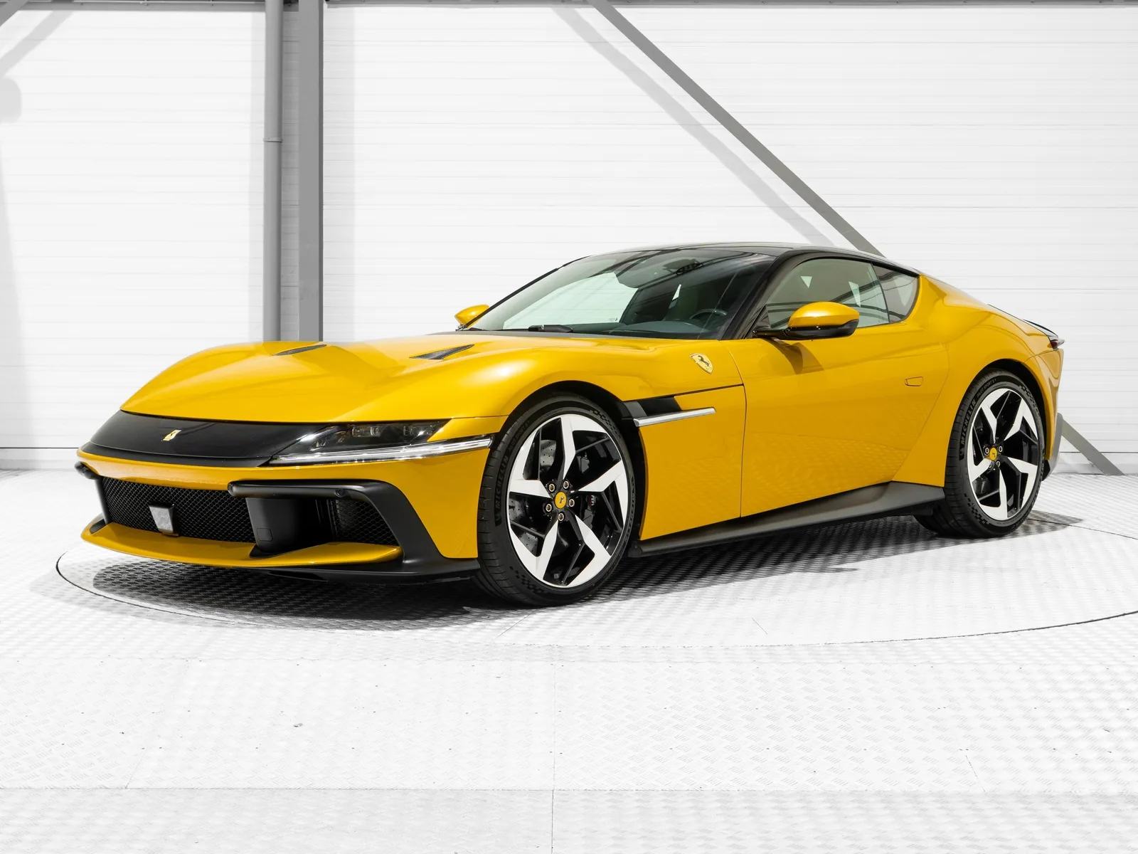 Ferrari 12Cilindri (2025) — foto 1