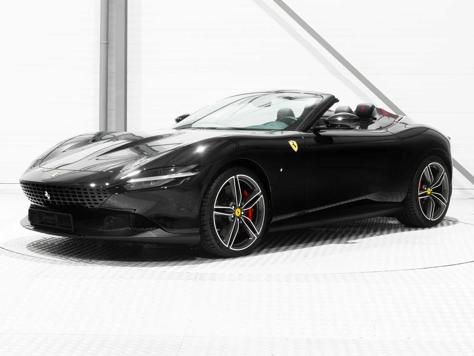 Ferrari Roma (2025) — foto 1