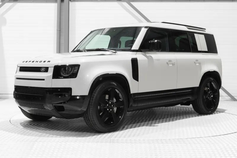 Land Rover Defender (2026)