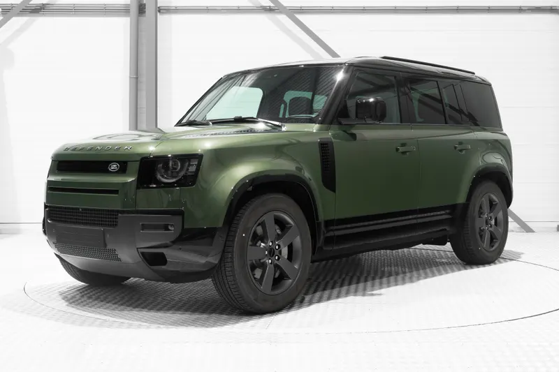 Land Rover Defender (2026)