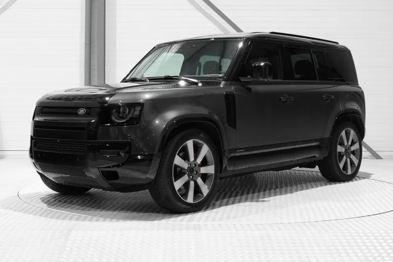 Land Rover Defender (2026)