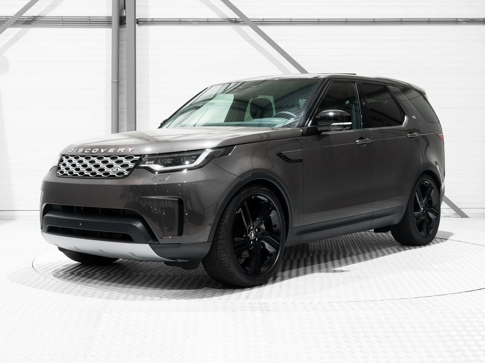 Land Rover Discovery (2025) — foto 1