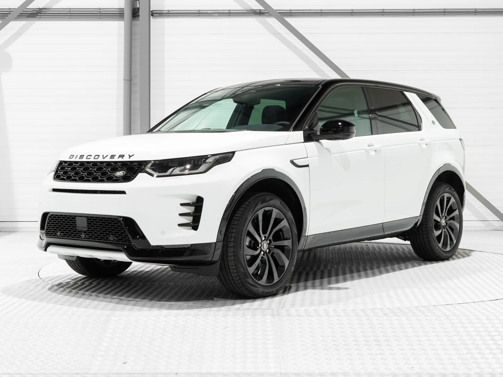 Land Rover Discovery Sport (2025) — foto 1