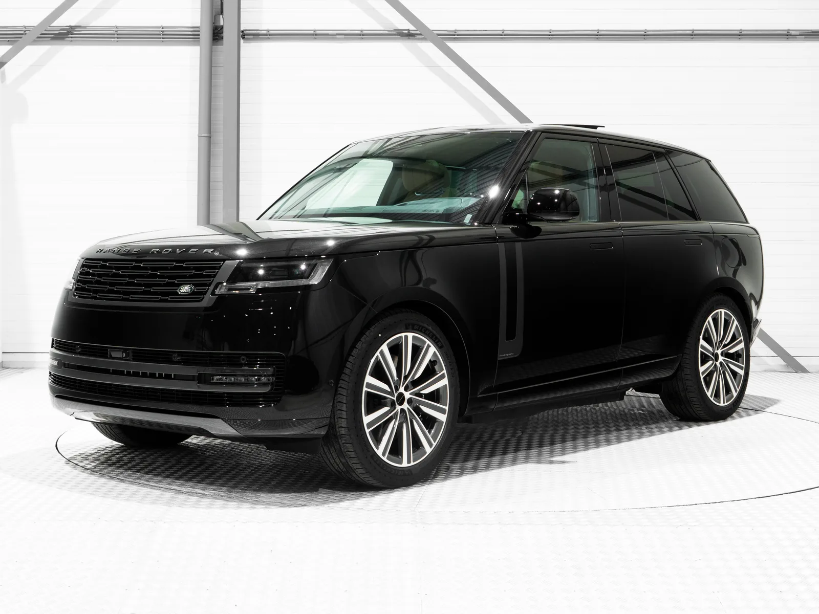 Land Rover Range Rover (2026) — foto 1