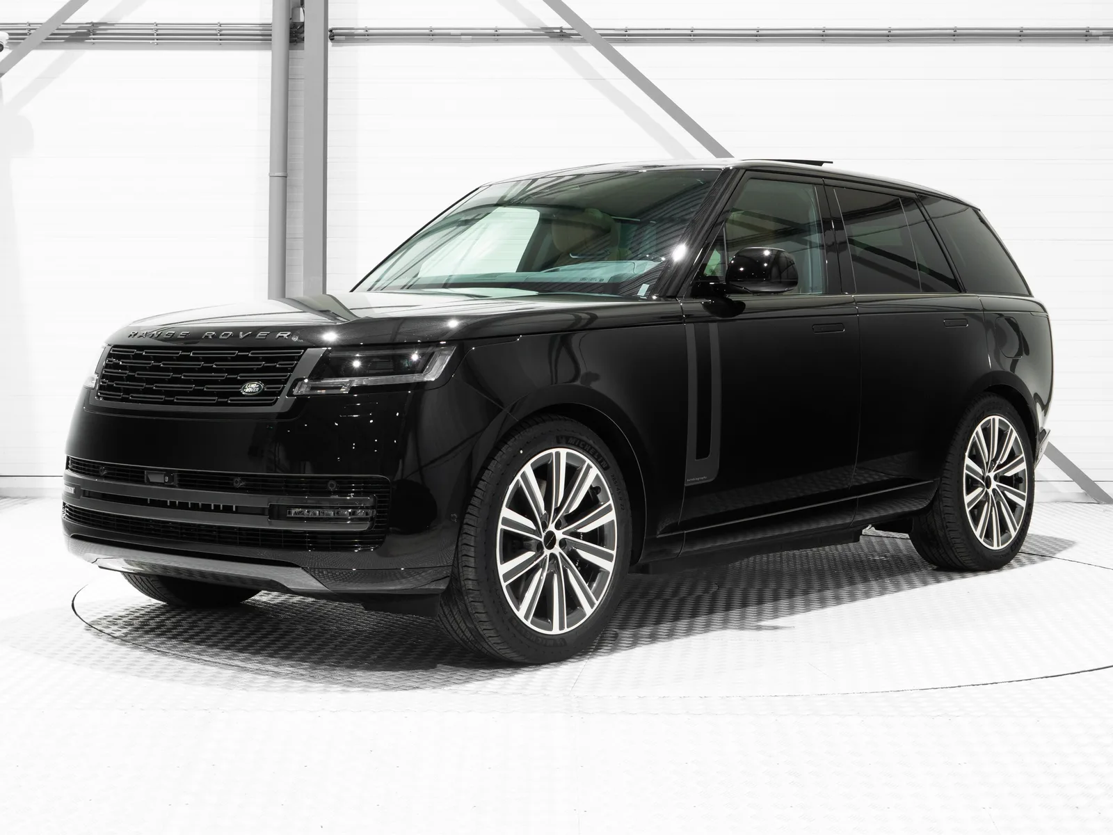 Land Rover Range Rover (2026) — foto 1