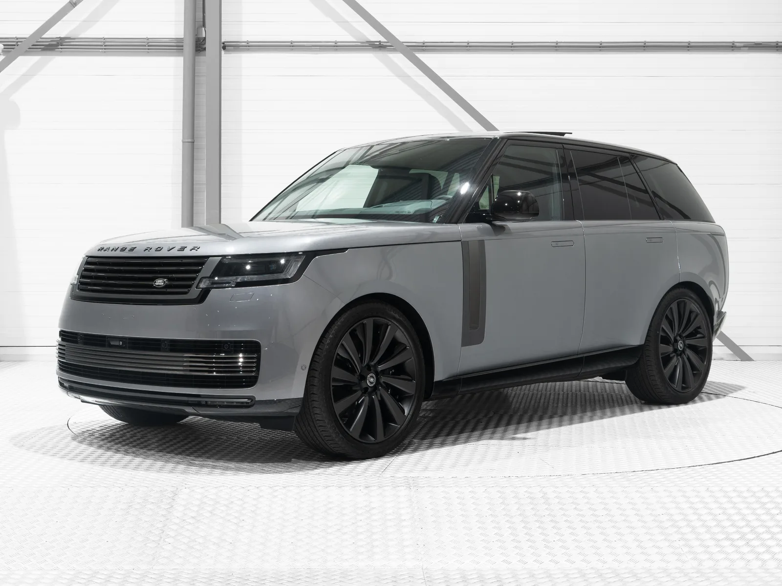 Land Rover Range Rover (2026) — foto 1