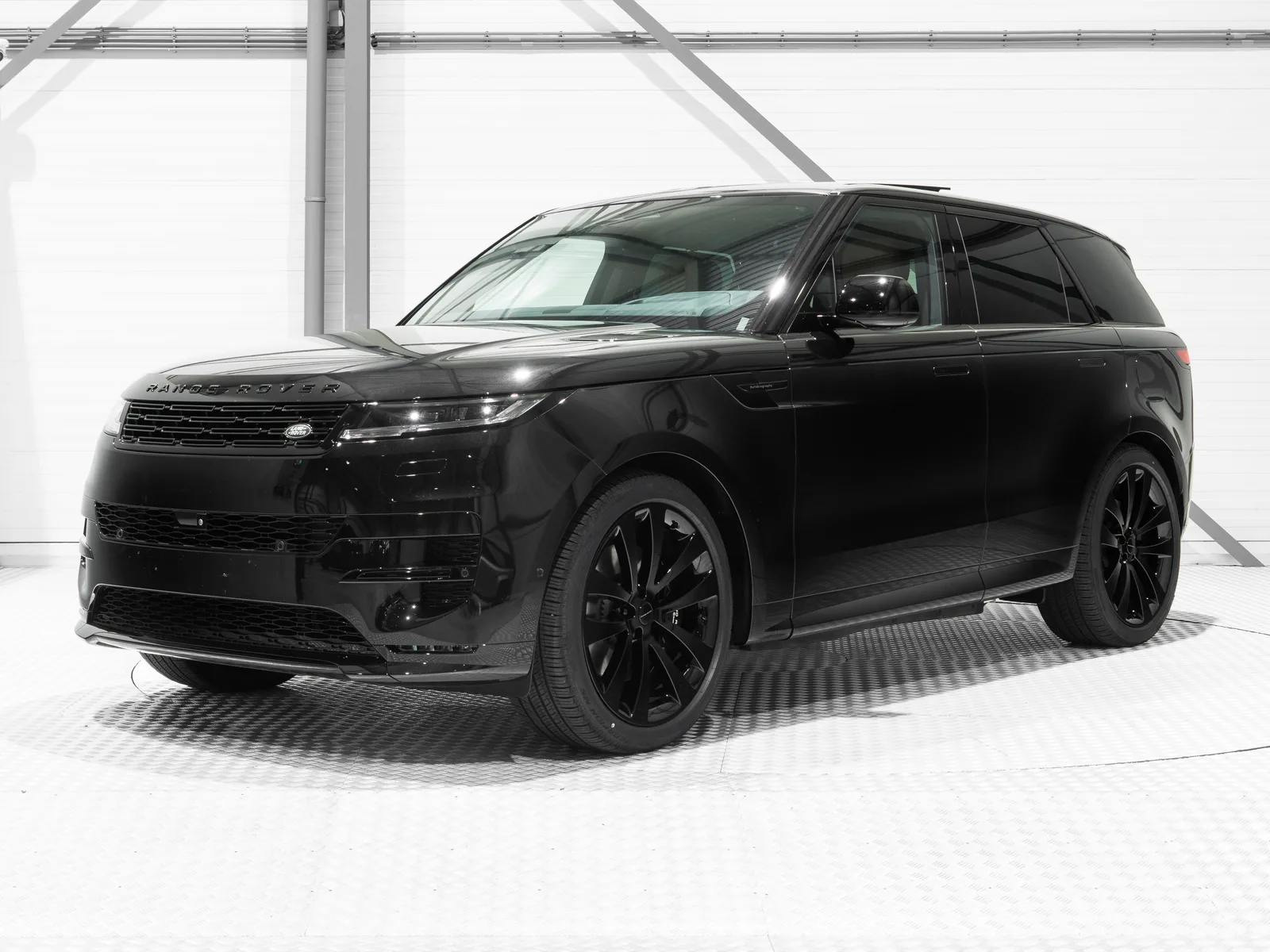 Land Rover RR (2026) — foto 1