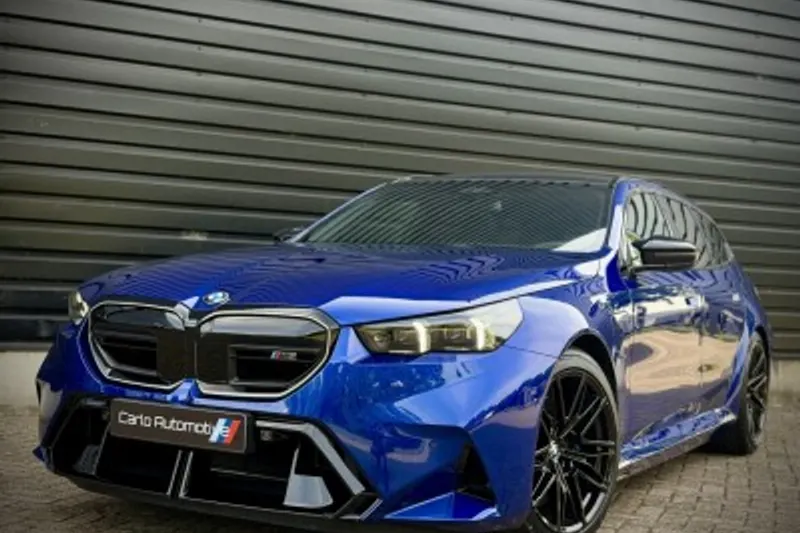 BMW M5 (2025)
