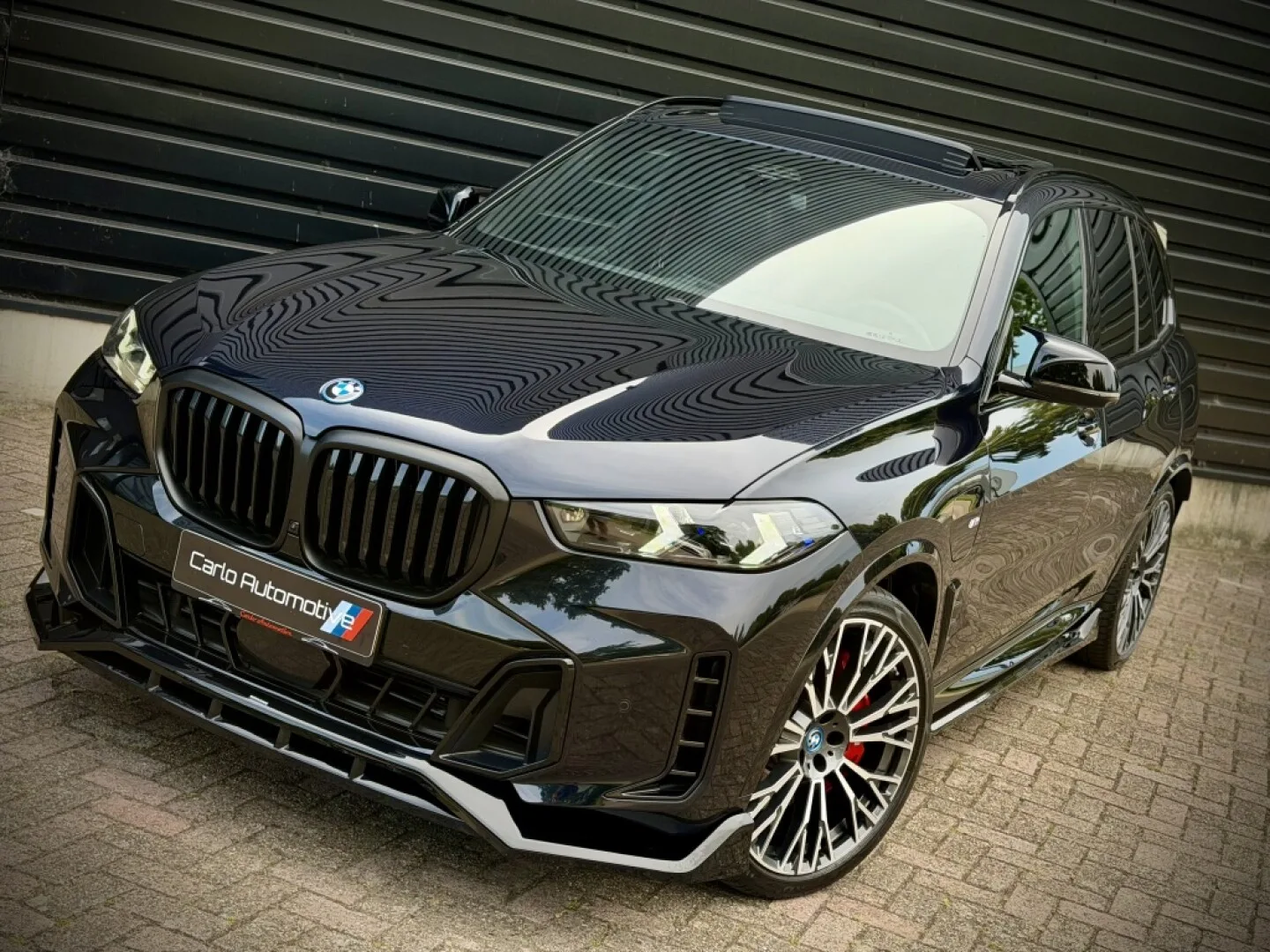 BMW X5 (2024) — foto 1