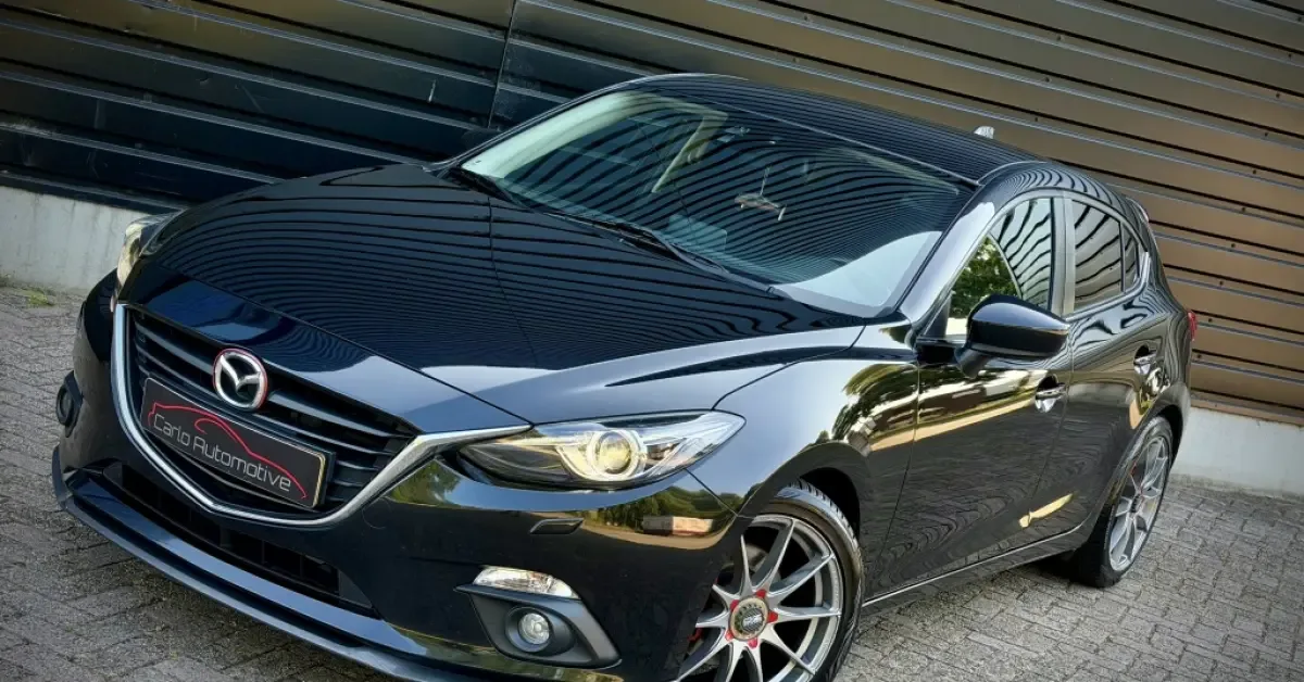Mazda 3 (2015) — foto 1