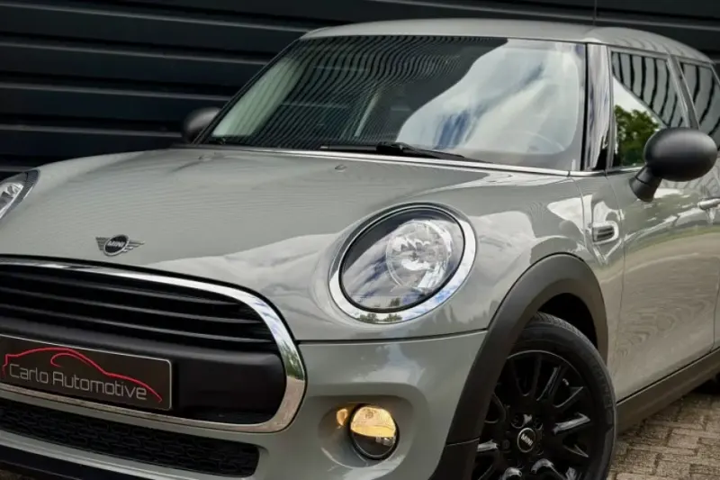 MINI One (2018)